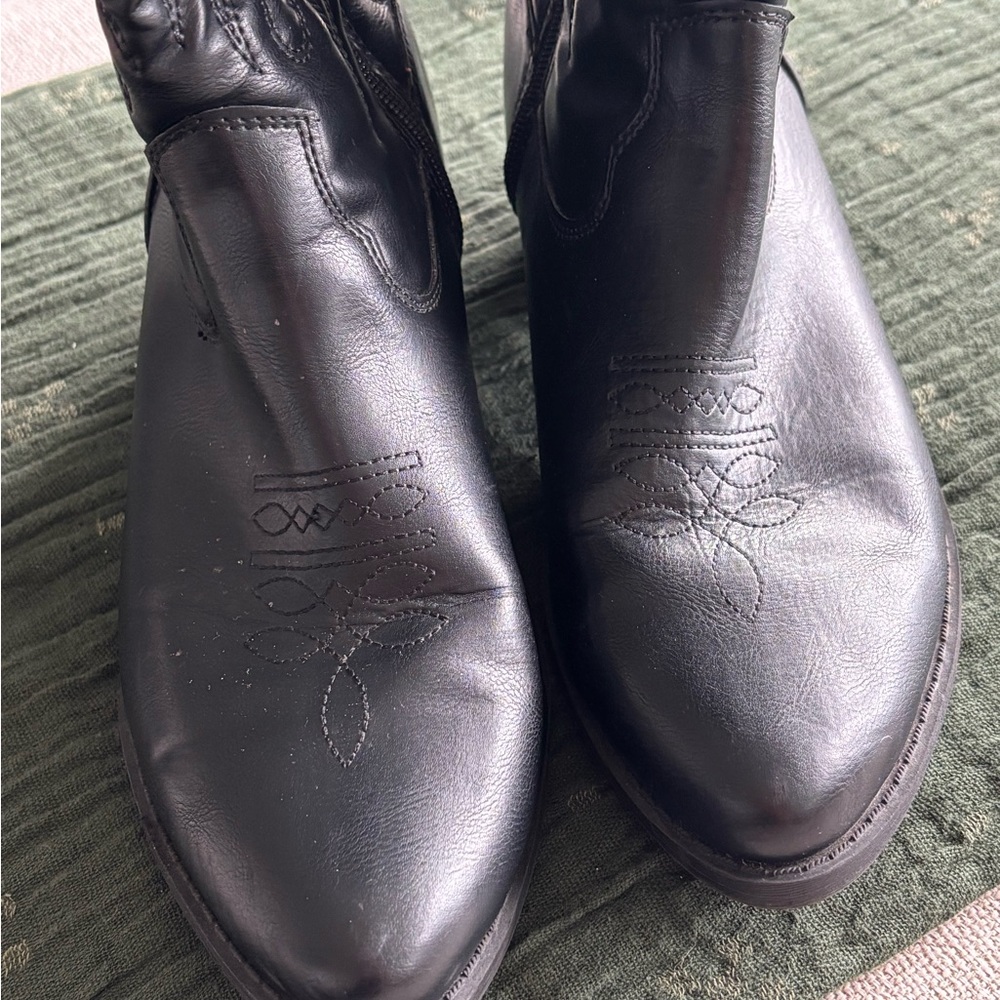 Steve Madden Black Western Embroidered Shaft Boots - Picture 7 of 7
